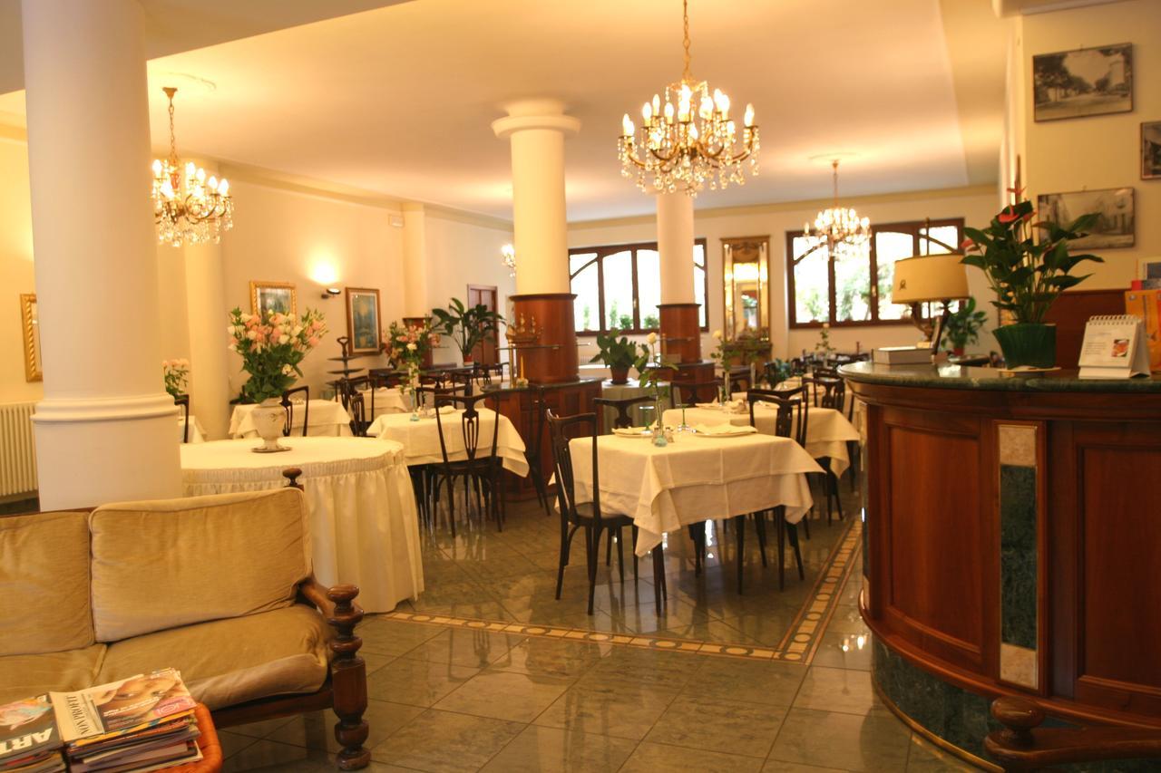 Hotel Pescetto Albenga Eksteriør billede