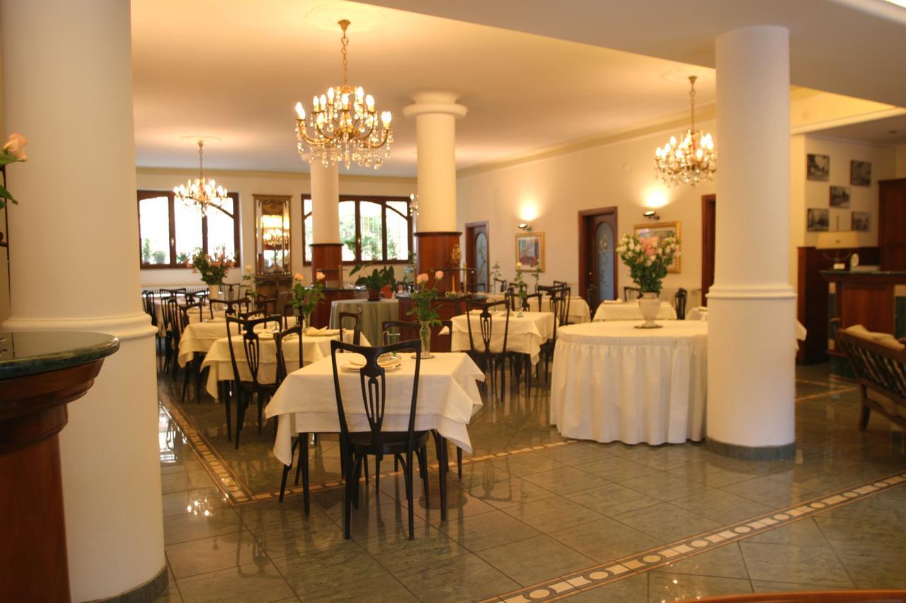 Hotel Pescetto Albenga Eksteriør billede