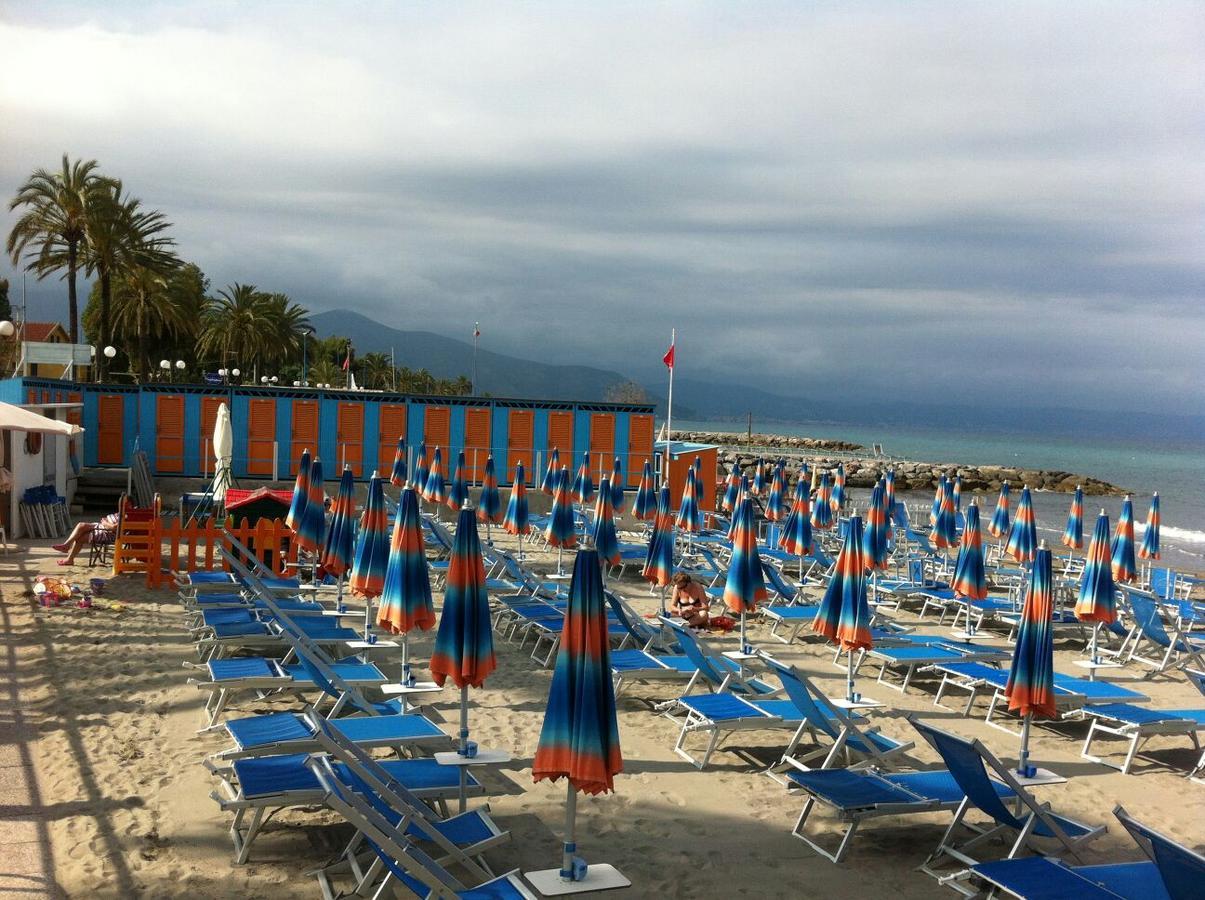 Hotel Pescetto Albenga Eksteriør billede